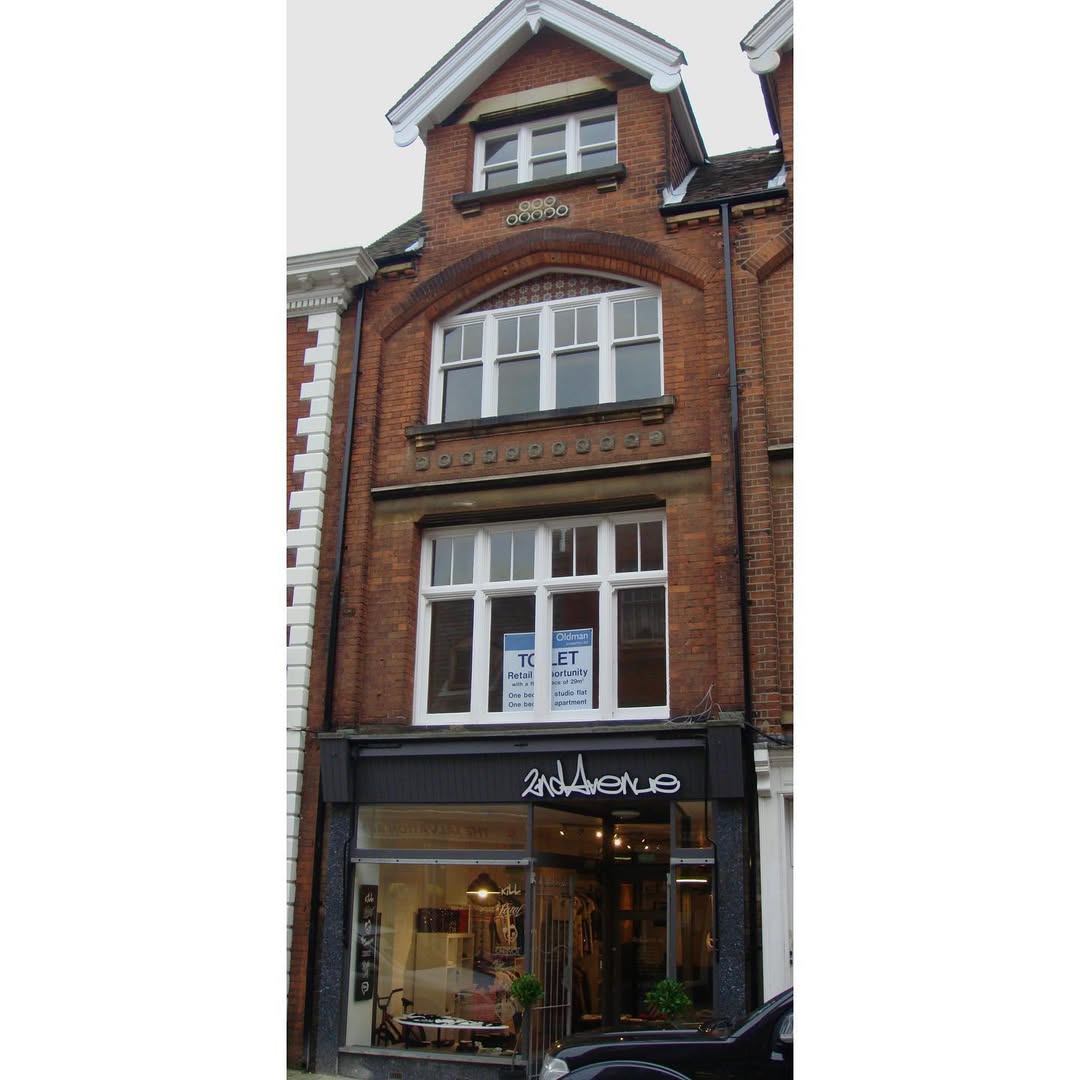 Commercial property — Victorian building to let